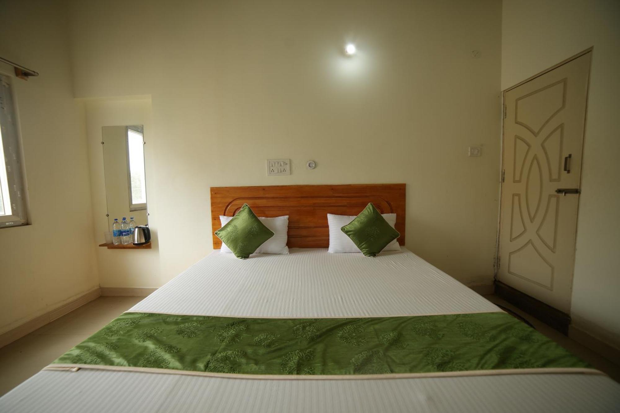 Naksha Tree Hotels - Yelagiri Eksteriør bilde